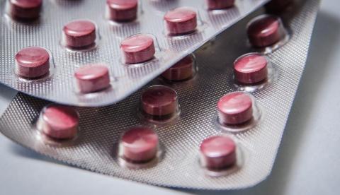 Remédios podem ficar até 3,81% mais caros a partir desta terça