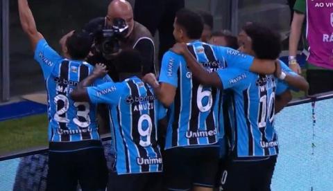 Grêmio vence o Inter e larga na frente na final do Gauchão