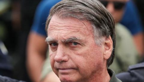 Moraes dá 24 horas para defesa de Bolsonaro esclarecer vídeo de Eduardo nos EUA