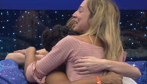 Samira e Ana Paula selam a paz e alinham estratégia para o Paredão Falso