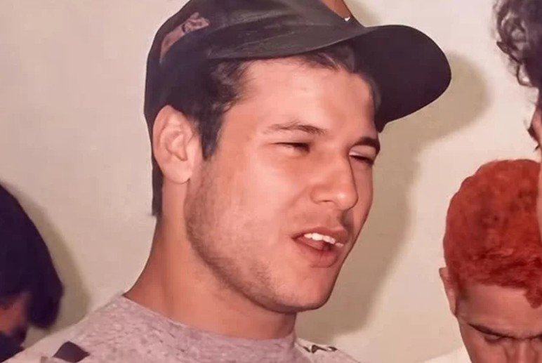 Bombeiro quebra protocolo e revela detalhes chocantes sobre resgate do corpo de Dinho