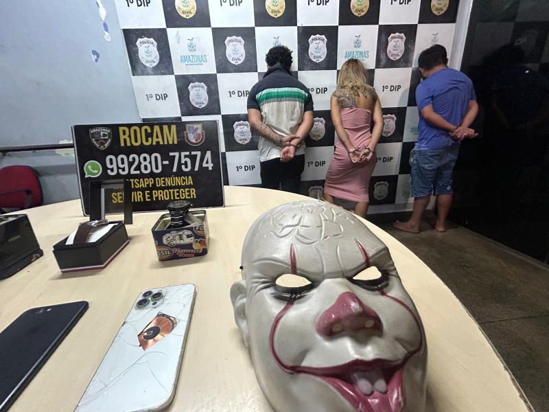 'Paredão' identifica placa falsa e Rocam prende trio por assalto a joalheria no Adrianópolis