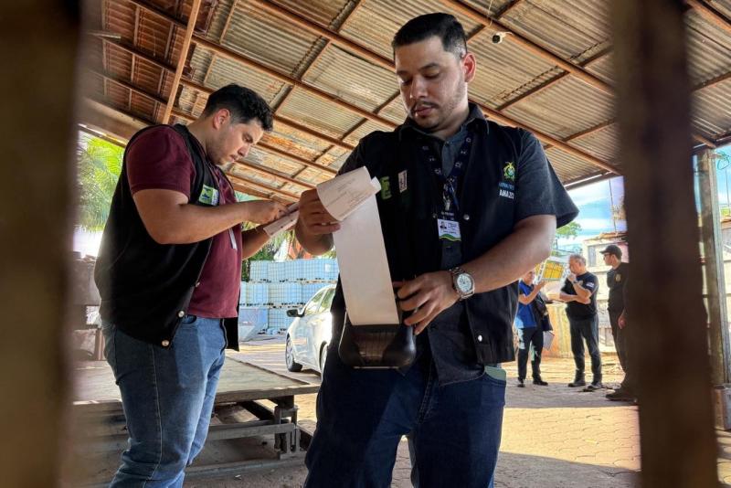 SSP-AM_SUCATARIA_BAR_INTERDITADA_CENTRO_FISCALIZACAO_FOTOS_VICTOR_LEVY_SSP_AM (3).jpeg