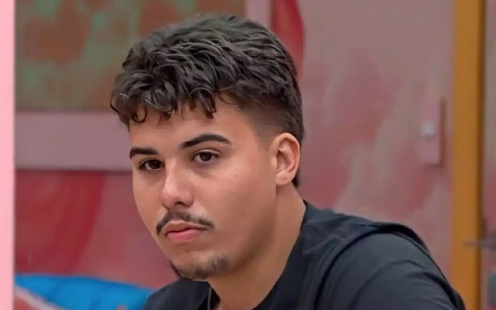 Ex-BBB Pedro levou surra em barbearia? Vídeo viraliza na web e advogado se pronuncia