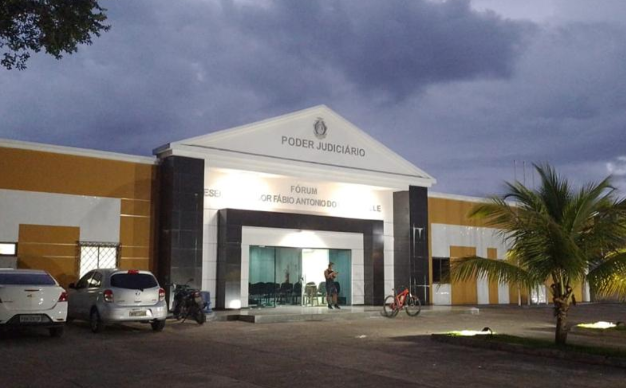 Homem é condenado a 26 anos por matar ex diante das filhas no Dia das Mães no Amazonas