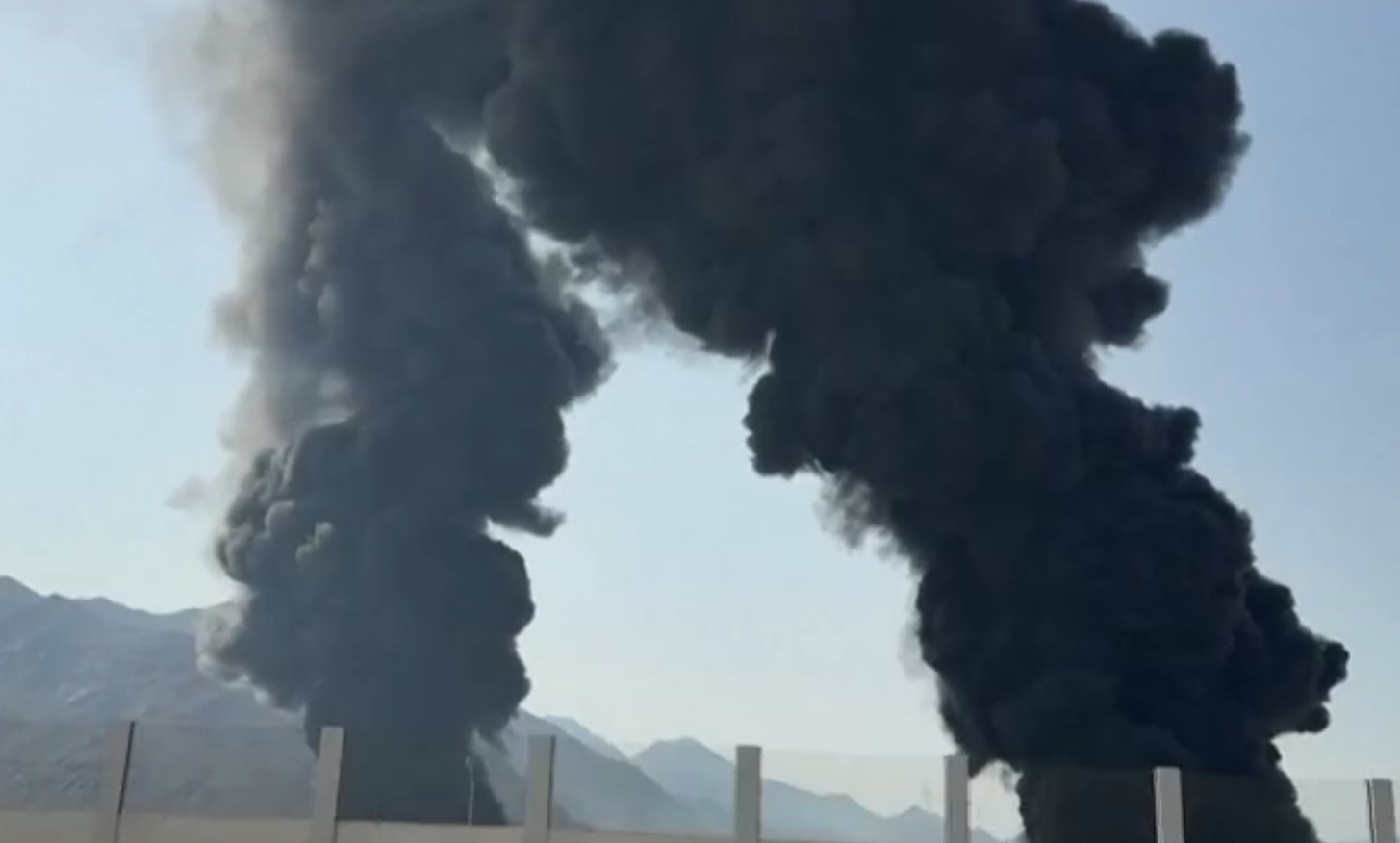 Irã responde a bombardeio na ilha de Kharg com ataques e novas ameaças