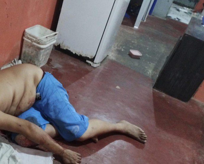 Homem é morto a facadas após corrida com mototaxista no Val Paraíso