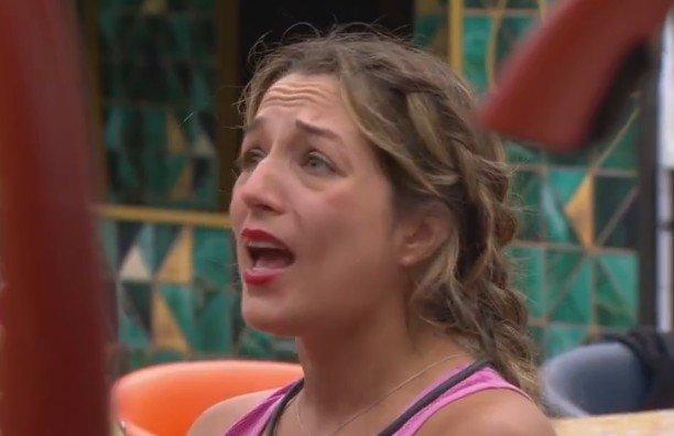 Samira e Milena discutem por causa de Juliano e decreta: 'Se eu ganhar liderança, é ele no Paredão'