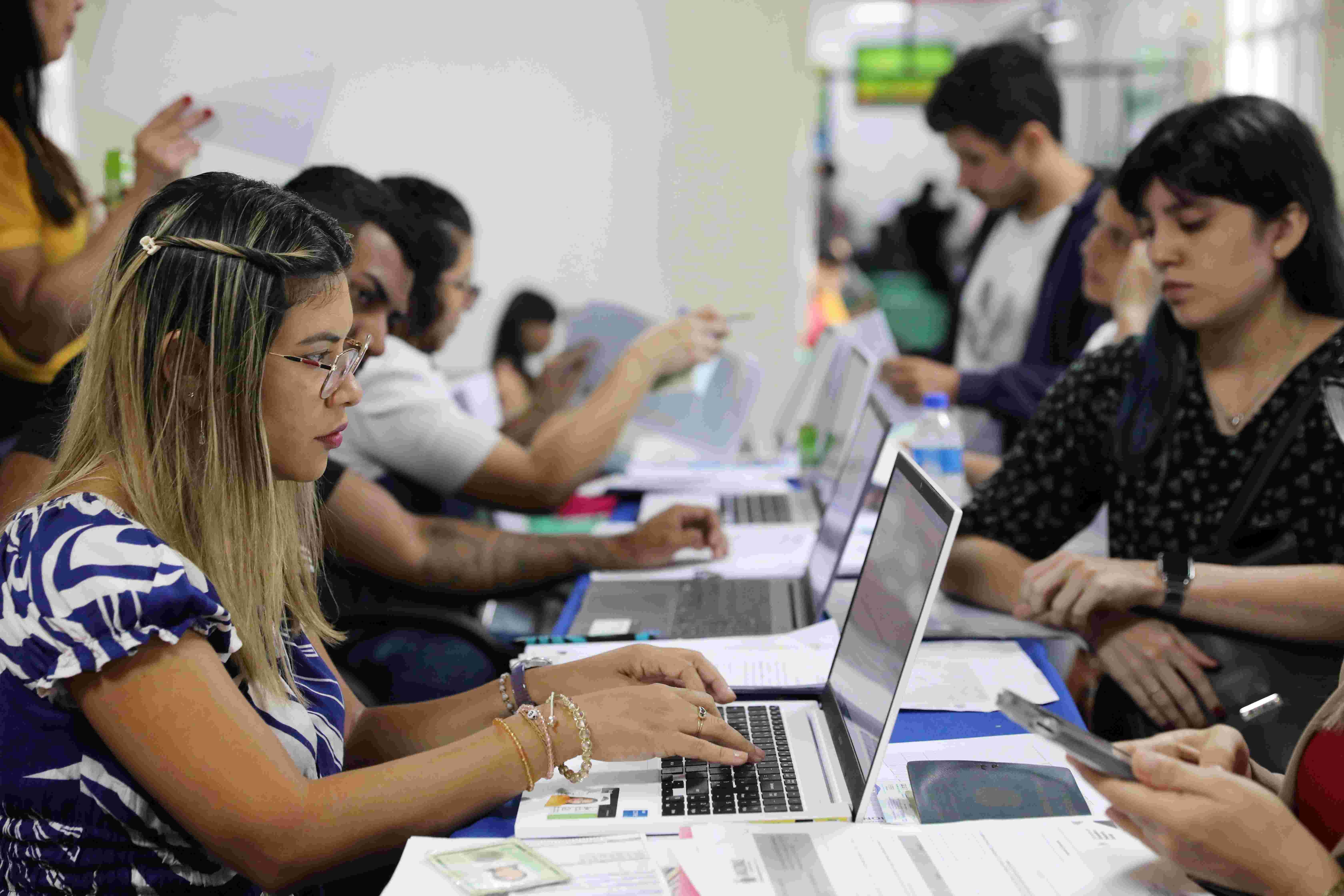Governo convoca professores para comunidades indígenas e interior do Amazonas