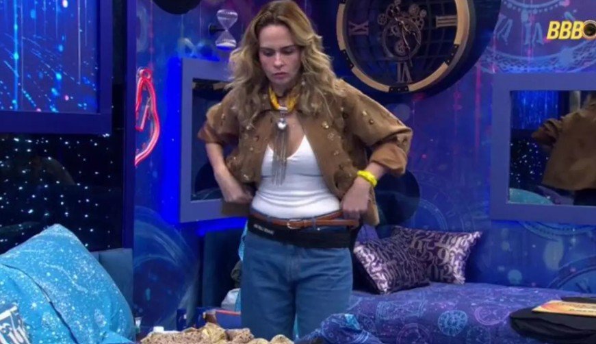 Ana Paula expulsa? Veja o que produção decidiu após sister negar usar figurino da festa