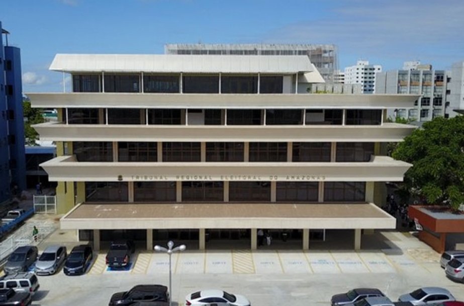 TRE-AM anula cassação e vereadores de Eirunepé seguem em exercício