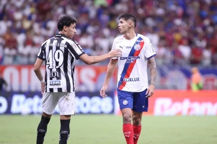 Bahia e Santos empatam em duelo movimentado pela 13ª rodada do Brasileirão
