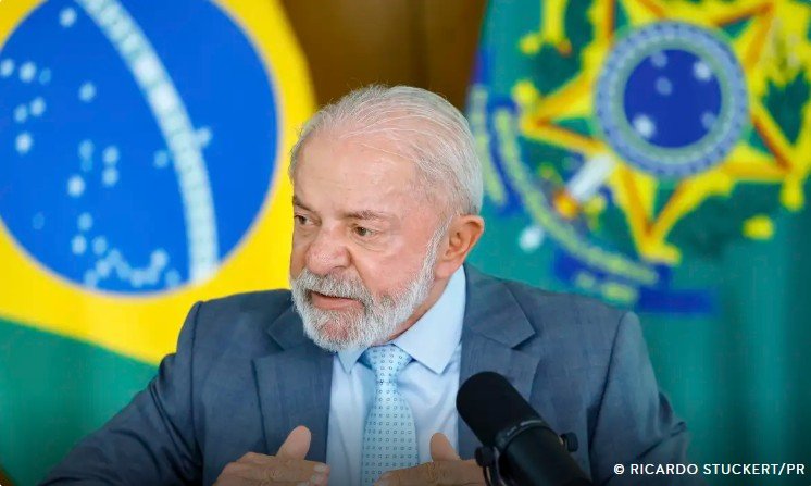 ula formaliza projeto para extinguir escala 6x1 e reduzir jornada semanal