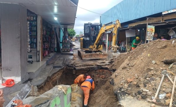 Obras de drenagem avançam para recuperar rua no bairro Betânia
