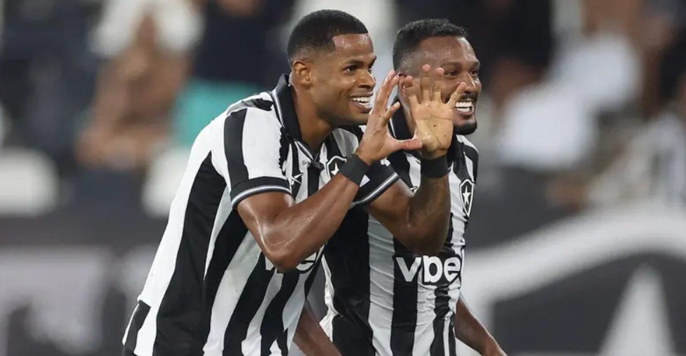 Botafogo reage, vence o Mirassol no Nilton Santos e deixa a Zona de Rebaixamento