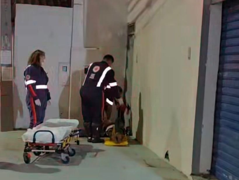 Idosa é atropelada por motociclista ao atravessar avenida em Manaus