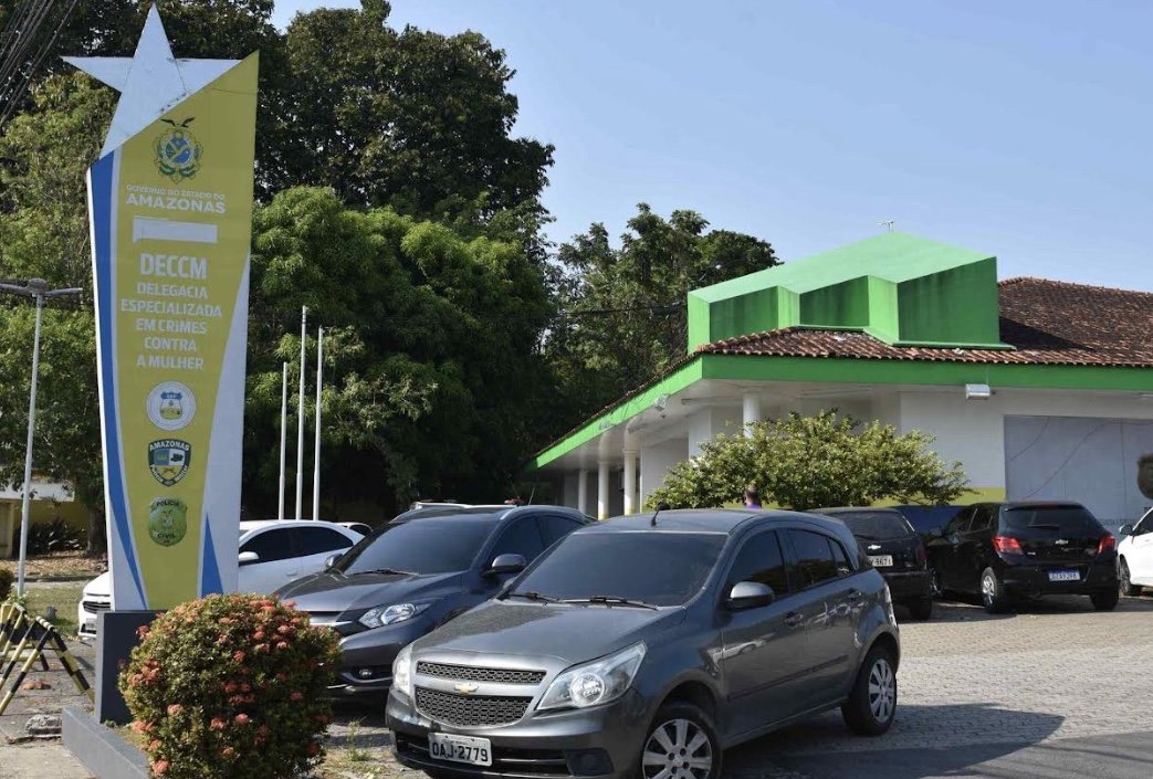 Homem é preso após invadir local de trabalho da ex e agredi-la em Manaus