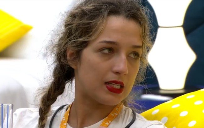 Samira muda de ideia, descarta por Juliano no paredão e ajusta mira para Boneco