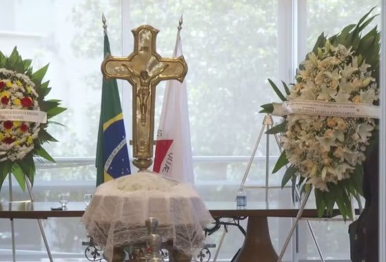 Pai de Ana Paula Renault é velado na Assembleia Legislativa de Minas Gerais nesta segunda