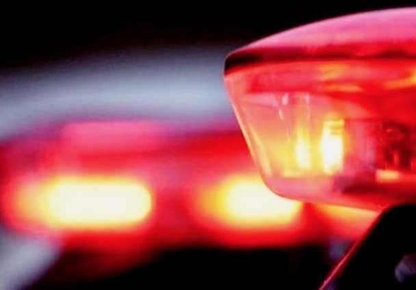 Criança de 2 anos é abandonada pela mãe em rua de Novo Airão