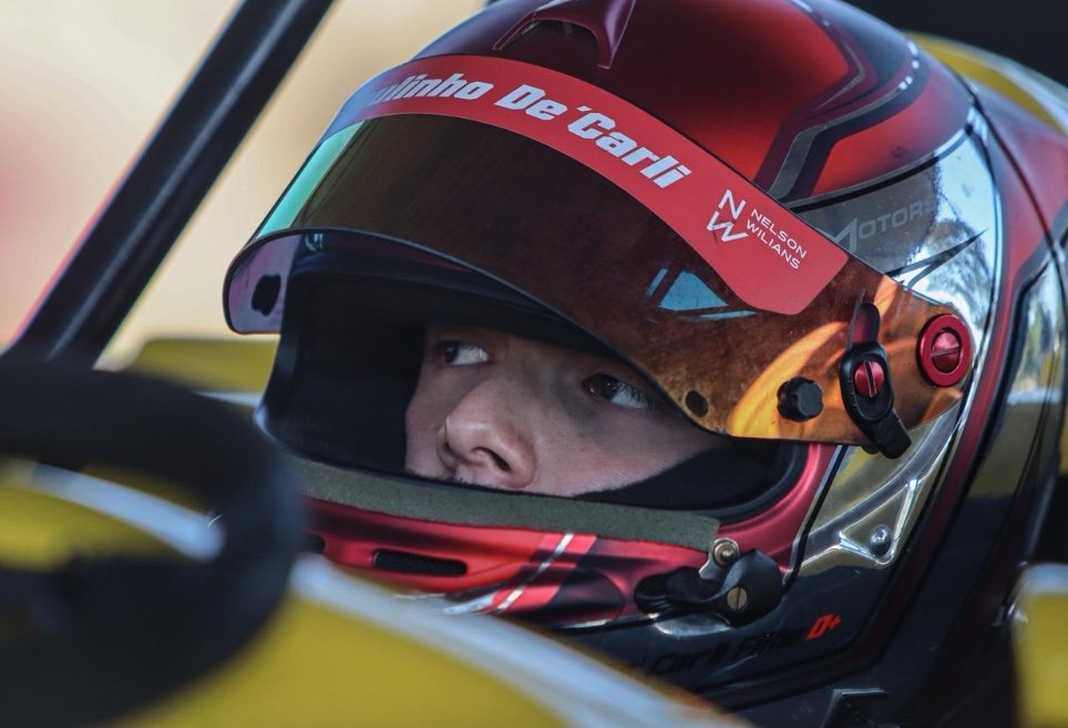 Em estreia na Fórmula, Cacá De Carli supera piloto experiente em teste