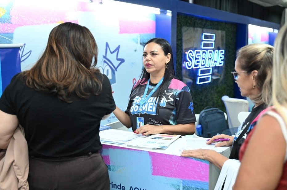 Feirão do MEI leva serviços gratuitos e orientação a empreendedores no Amazonas