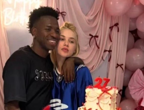 Virginia Fonseca explica ‘cara fechada’ em festa com Vini Jr.