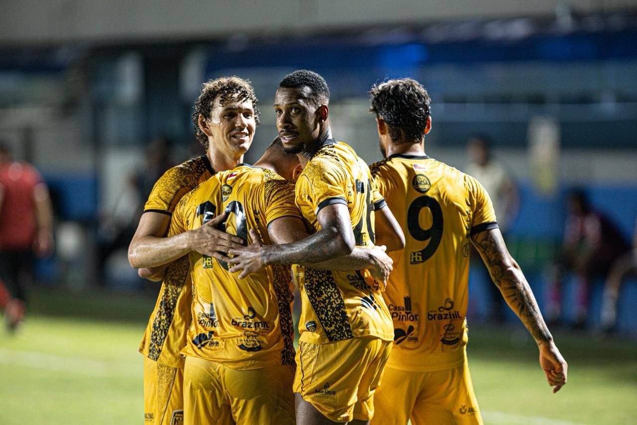 Amazonas vence o Santa Cruz e mantém 100% de aproveitamento na Série C