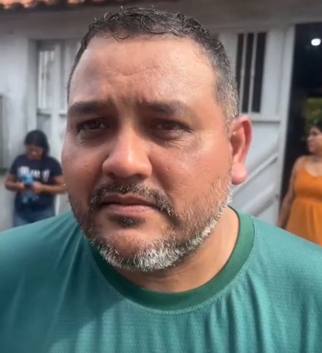 Empresário conta detalhes do sequestro da esposa e faz apelo desesperado: “Só quero ela de volta”