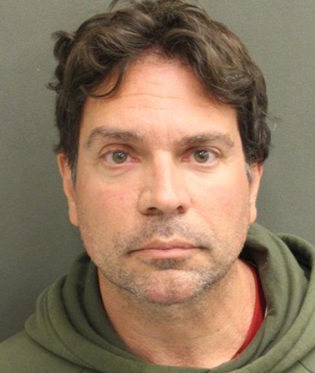 Justiça americana solta Alexandre Ramagem em meio a pedido de asilo