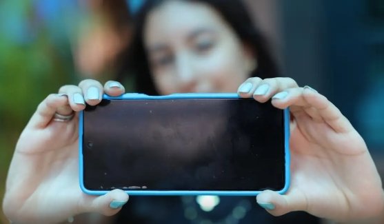 Influenciadores podem fazer propaganda política? Entenda as novas regras do TSE