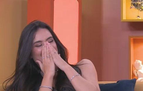 Jordana revela o que aconteceu com Jonas embaixo do edredom no BBB26