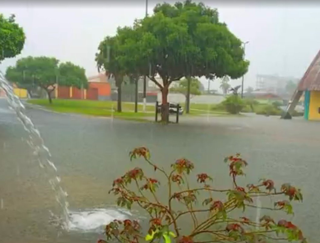 Defesa Civil alerta sobre tempestades em Parintins e Nhamundá nesta quarta-feira