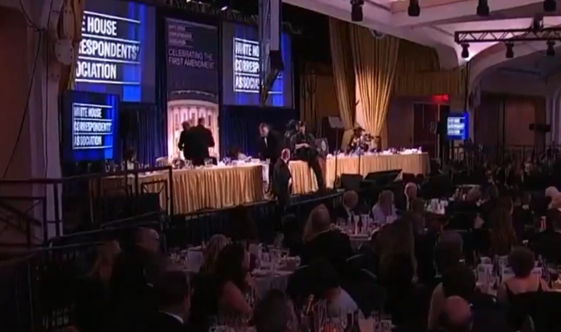 Agente secreto dos EUA é baleado durante ataque a jantar em que Trump estava presente