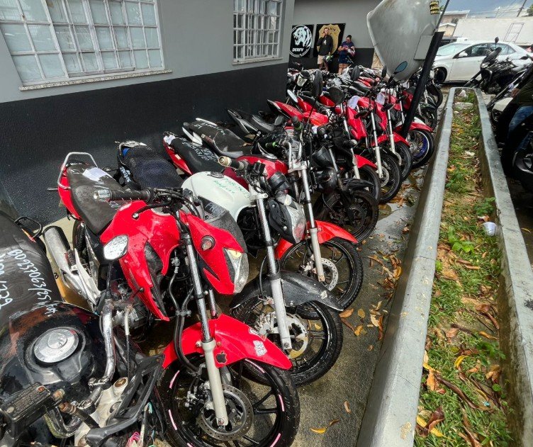 Polícia Civil devolve 24 motocicletas recuperadas em operações no Amazonas