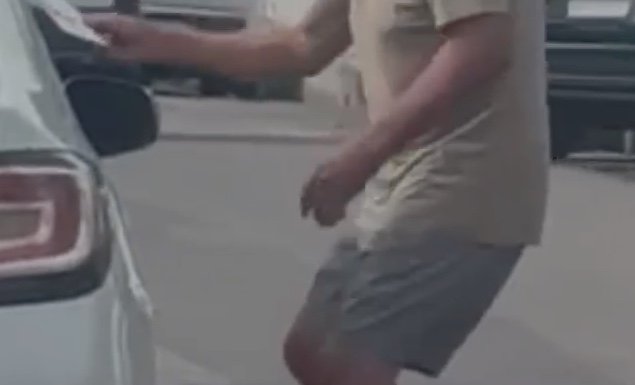 Americano é preso suspeito de comandar laboratório de cocaína no Vieralves; vídeo