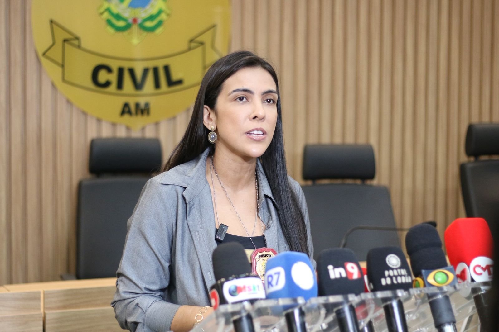 Mãe descobre que marido estuprava a filha há 11 anos e se junta a ele nos abusos em Manaus