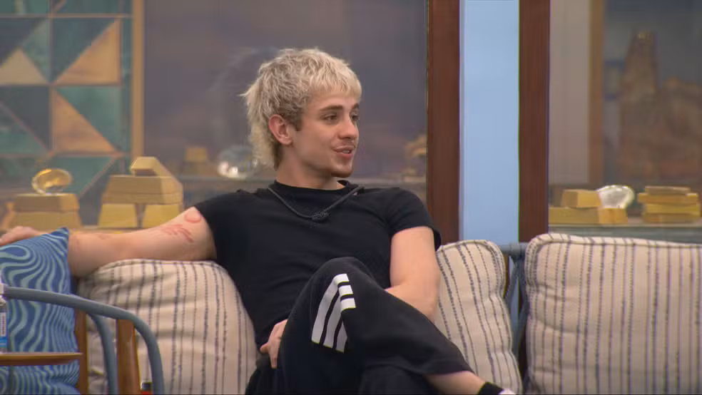 'Perde todo o sentido': Juliano Floss critica discurso de Jordana após indicações ao paredão