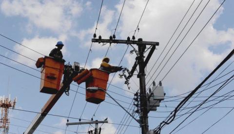 Três bairros e comunidade na zona rural de Manaus ficarão sem energia nesta terça-feira