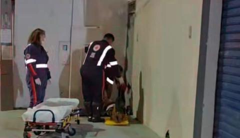 Idosa é atropelada por motociclista ao atravessar avenida em Manaus