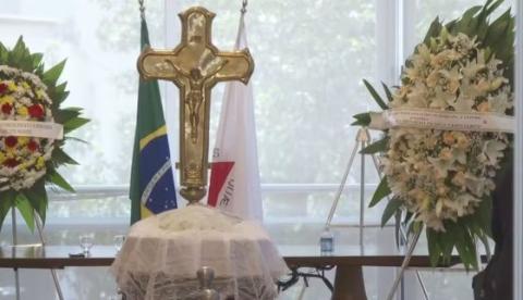 Pai de Ana Paula Renault é velado na Assembleia Legislativa de Minas Gerais nesta segunda