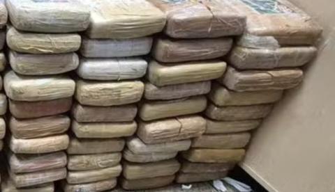 Homem é preso com casa e carro repletos de drogas em residencial em Flores