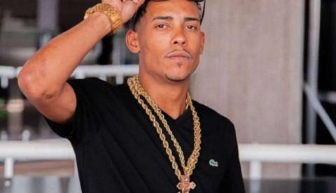 Casa de MC Poze é invadida e cantor é feito refém em assalto milionário; vídeo