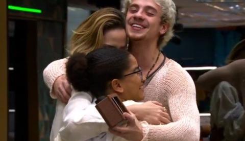 Ana Paula, Juliano e Milena conquistam apartamentos na reta final do BBB 26