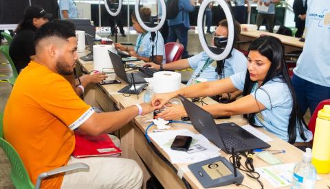Mutirão "Registre-se!" oferece emissão de certidões e Carteira de Identidade em Manaus