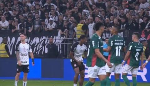 Dérbi entre Corinthians e Palmeiras termina sem gols e com duas expulsões