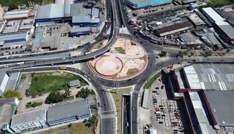 Complexo Viário Rei Pelé terá interdição parcial no feriado; saiba mais
