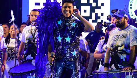 Torcida azul e branca lota Sambódromo no primeiro Bar do Boi Caprichoso 2026