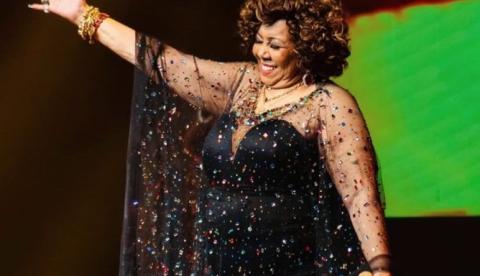 Encontro de Estrelas: Alcione e Ases do Pagode dividem palco em Manaus no 1º de maio