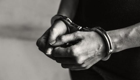 Briga em bar no Amazonas termina com homem preso e vítima com mandíbula quebrada